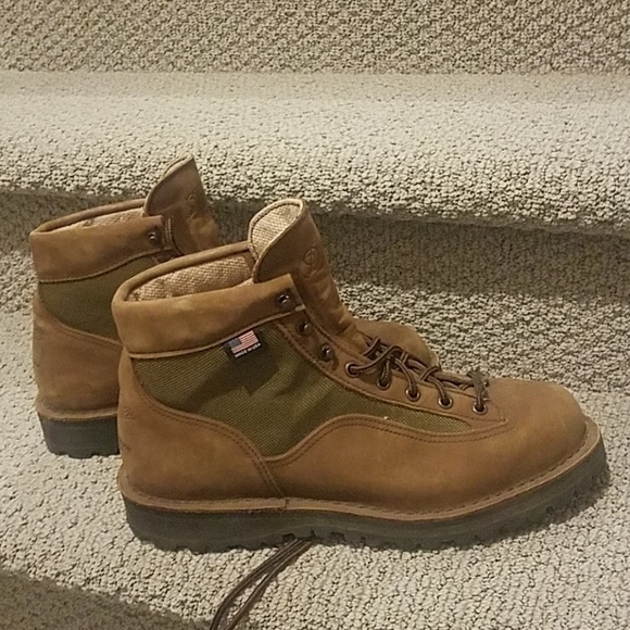 danner light 2 brown